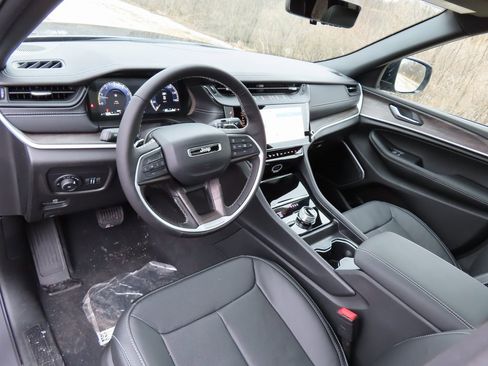 New 2026 Jeep Grand Cherokee Limited image 20