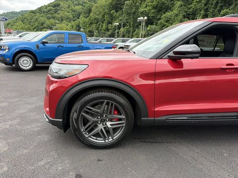 New 2026 Ford Explorer ST w/ Sun And Sound Package AWD/4WD image 8