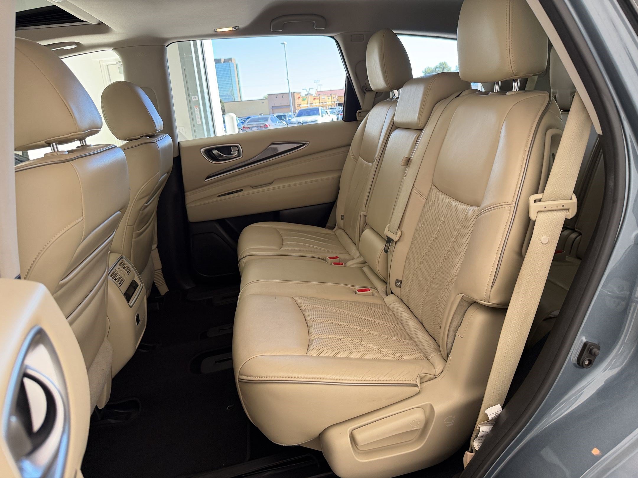 Used 2017 INFINITI QX60 Luxe AWD/4WD image 22