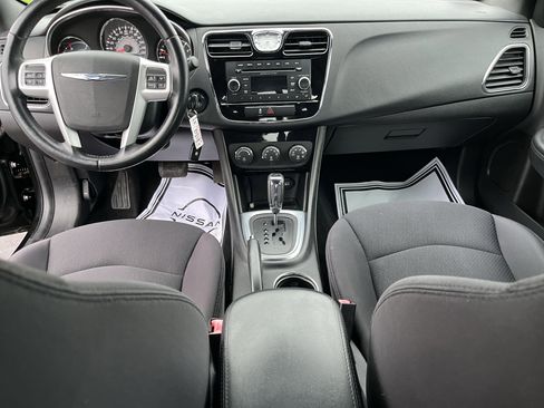 Used 2013 Chrysler 200 Touring w/ S Exterior Appearance Pkg image 16