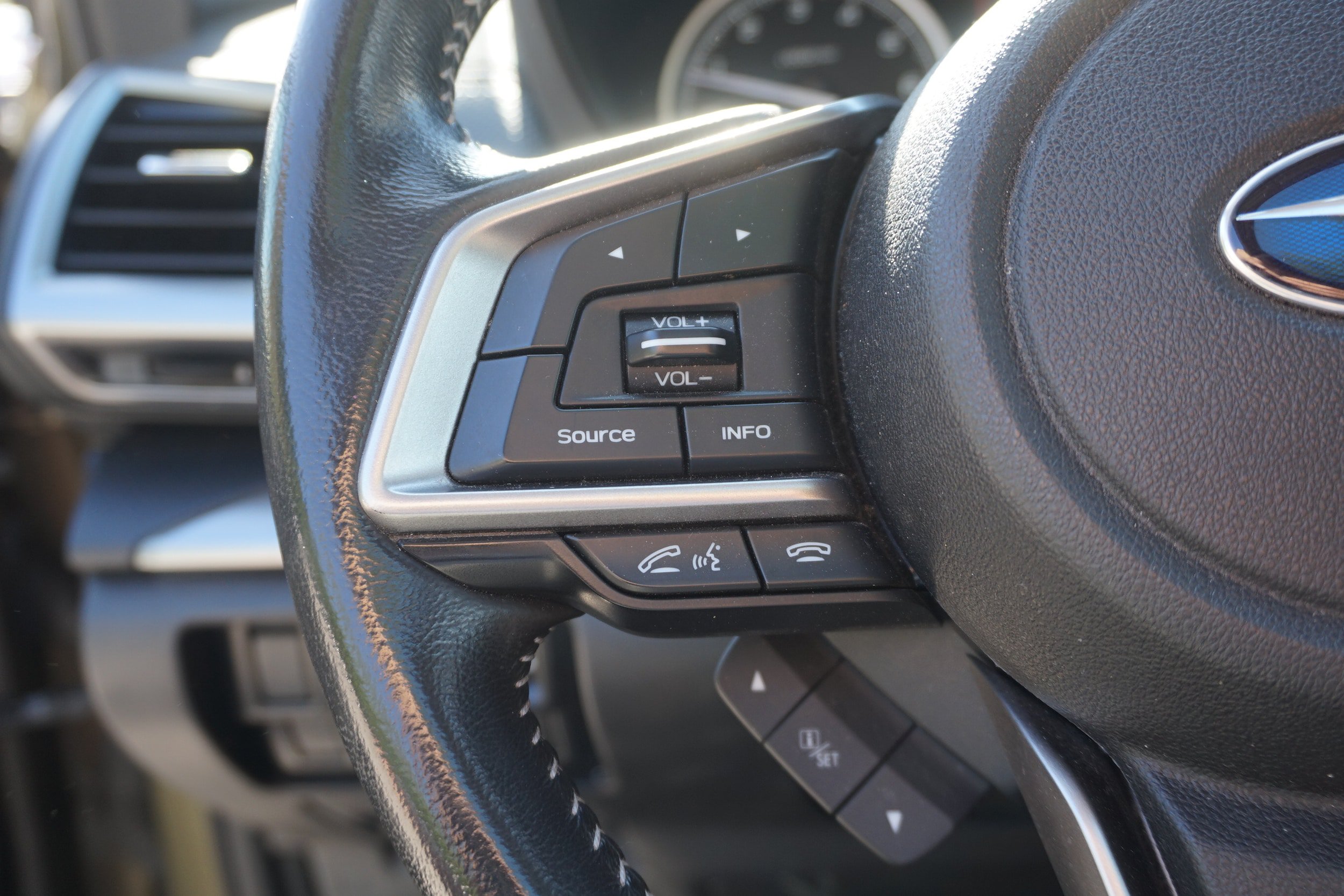 Used 2023 Subaru Forester Premium AWD/4WD image 16