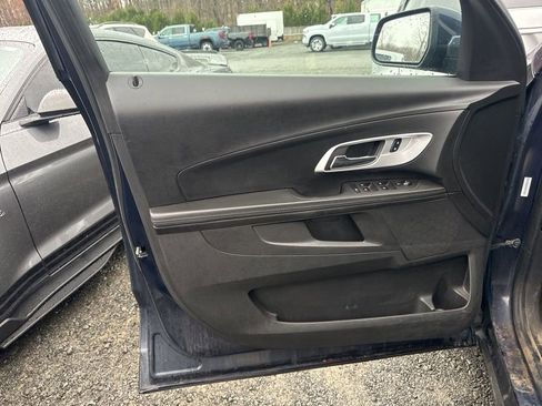 Used 2016 Chevrolet Equinox LT w/ Convenience Package image 16