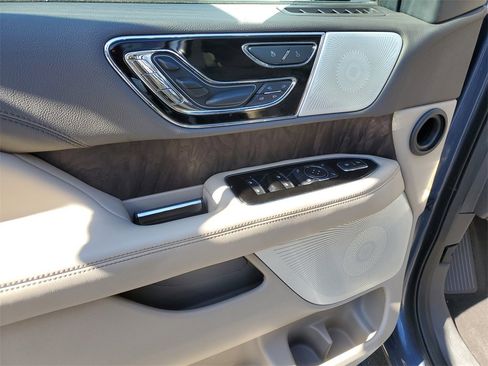 Certified 2022 Lincoln Navigator L Reserve image 19