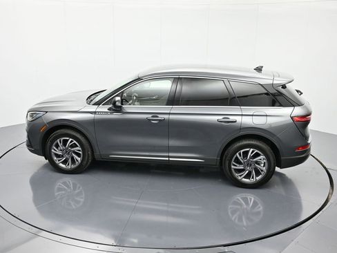 Used 2025 Lincoln Corsair FWD image 34