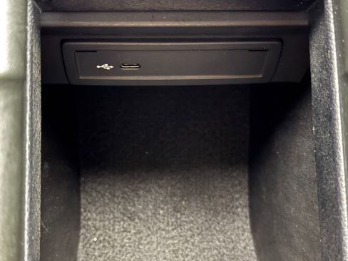 Used 2020 Mercedes-Benz A 220 image 32