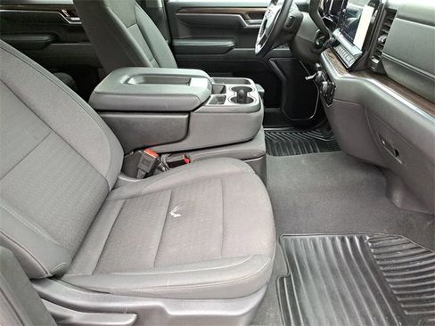 Used 2025 Chevrolet Silverado 1500 LT image 25
