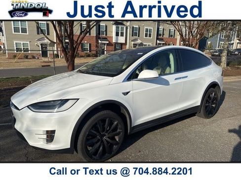 Used 2017 Tesla Model X 75D image 1