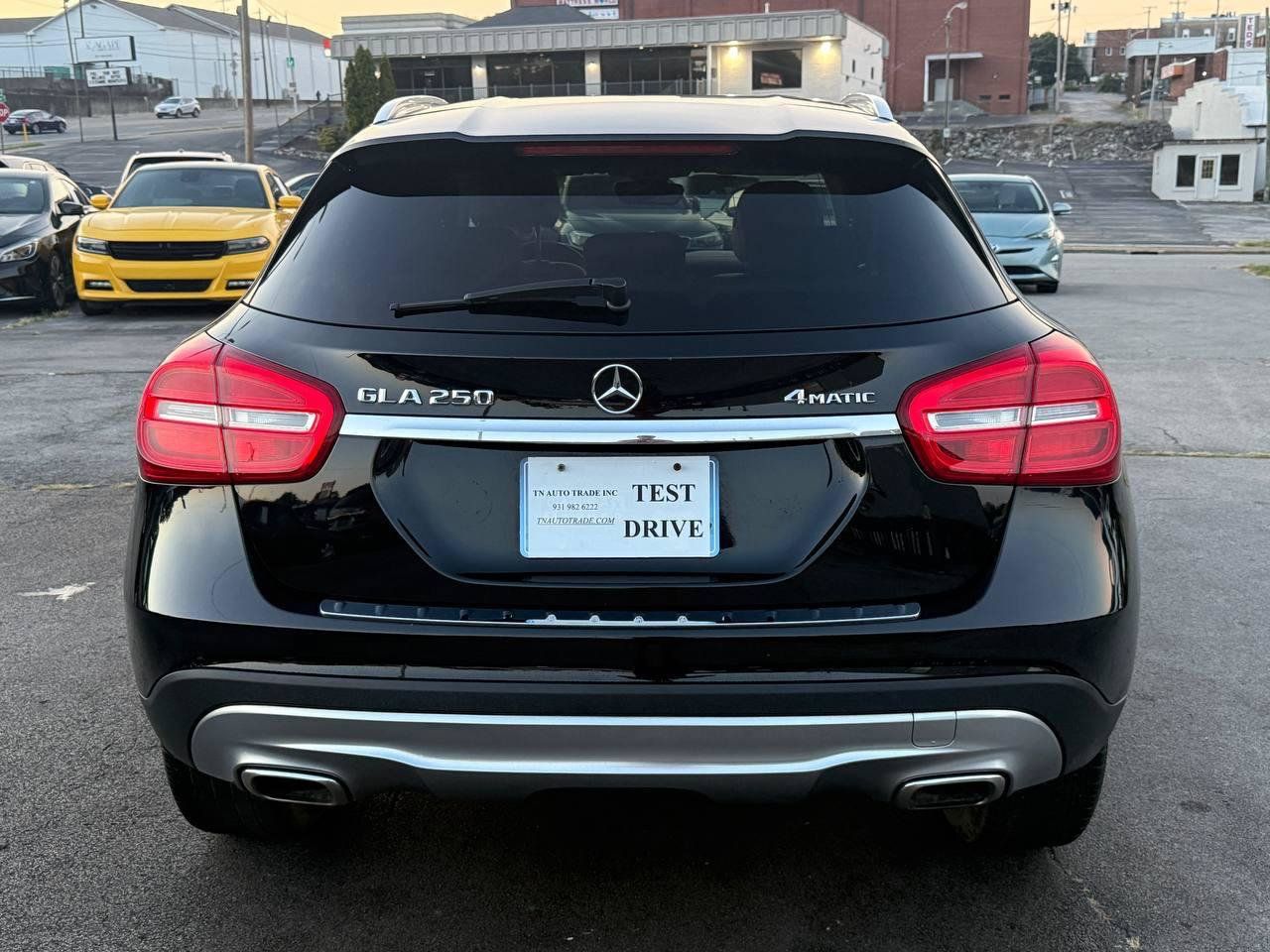Used 2015 Mercedes-Benz GLA 250 4MATIC w/ Premium Package image 9