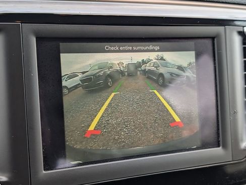 Used 2018 Chrysler Pacifica L image 20