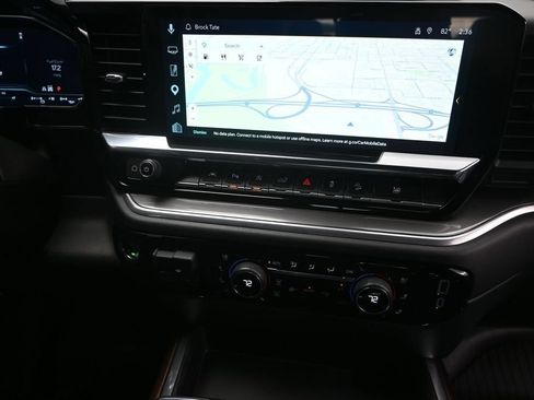 Used 2025 Chevrolet Silverado 1500 High Country w/ Technology Package AWD/4WD image 29