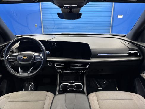 Used 2026 Chevrolet Traverse LT w/ Driver Confidence Package FWD image 30