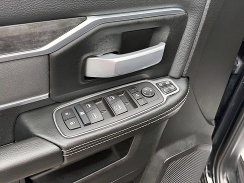 Used 2024 RAM 3500 Big Horn w/ Sport Appearance Package AWD/4WD image 18