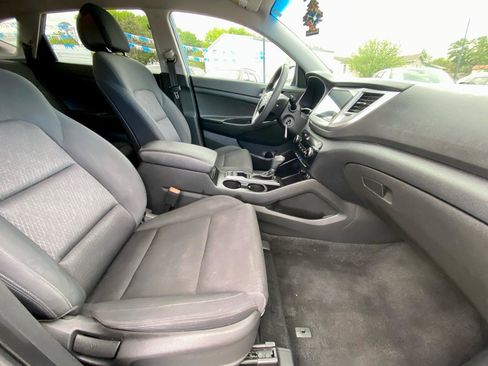 Used 2017 Hyundai Tucson SE FWD image 9