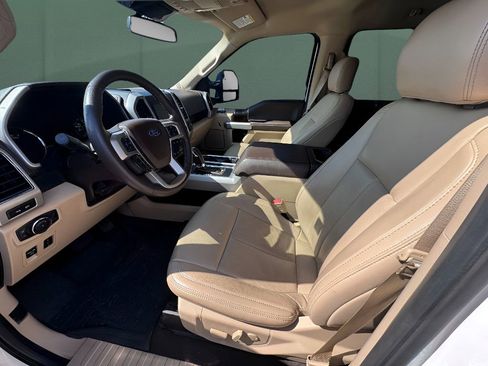 Used 2019 Ford F150 Lariat image 8