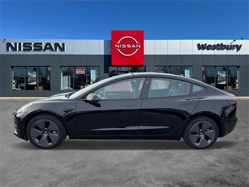 Used 2022 Tesla Model 3 Long Range image 9