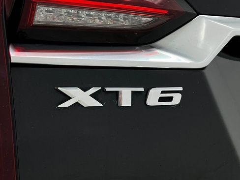 Used 2020 Cadillac XT6 Premium Luxury AWD/4WD image 46