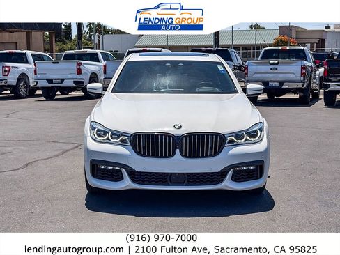 Used 2019 BMW 750i w/ Executive Package RWD image 6