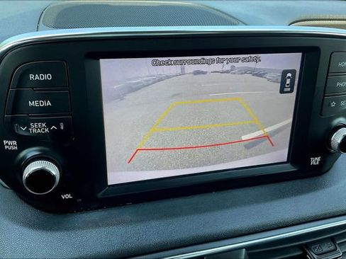 Used 2019 Hyundai Santa Fe SEL image 21