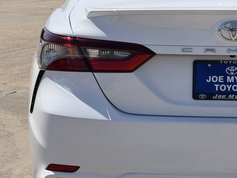 Used 2024 Toyota Camry SE FWD image 10