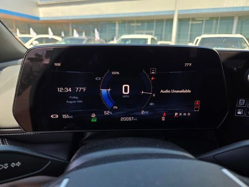 Used 2024 Chevrolet Blazer EV LT AWD/4WD image 18