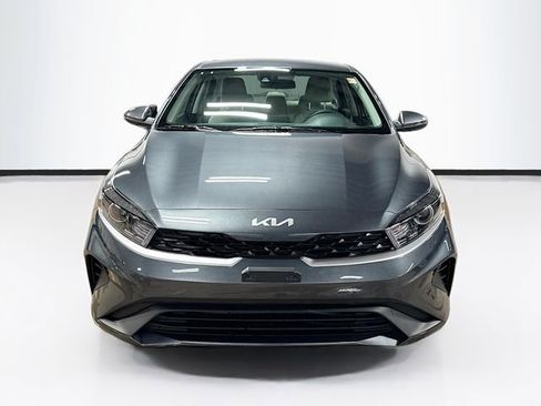 Used 2023 Kia Forte LXS w/ LXS Technology Package image 2