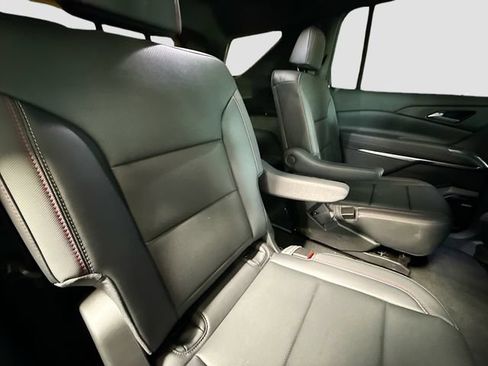 New 2026 Chevrolet Traverse Z71 w/ Enhanced Driving Package AWD/4WD image 28