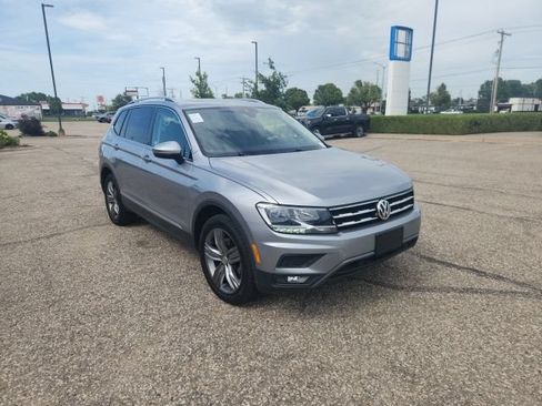 Used 2021 Volkswagen Tiguan SEL AWD/4WD image 3