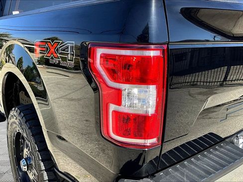 Used 2018 Ford F150 XLT w/ Equipment Group 302A Luxury AWD/4WD image 23