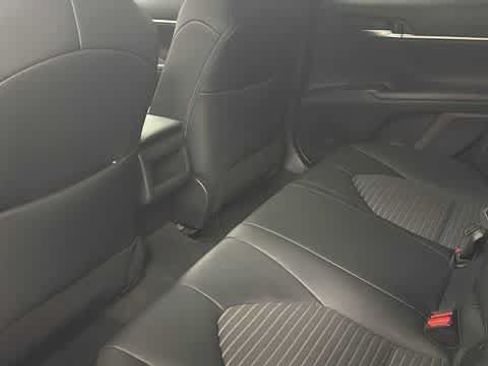 Used 2023 Toyota Camry SE w/ Cold Weather Package FWD image 27