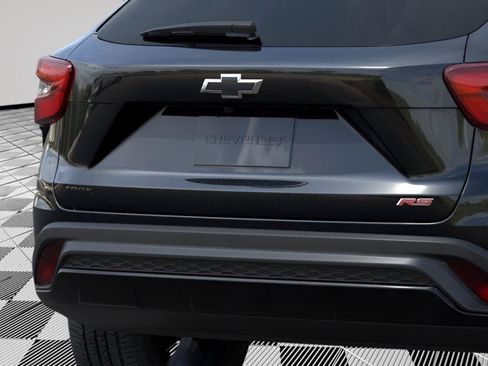 New 2026 Chevrolet Trax RS w/ Sunroof Package FWD image 17