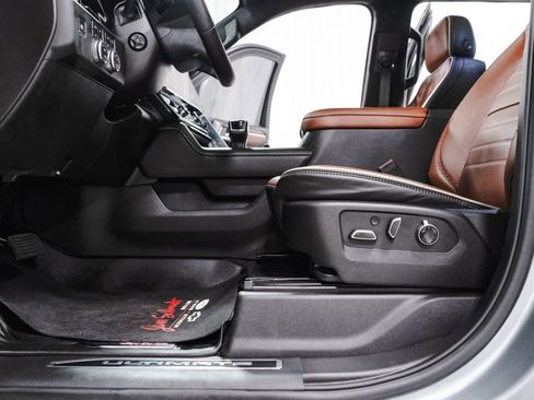 Used 2025 GMC Sierra 1500 Denali Ultimate AWD/4WD image 25