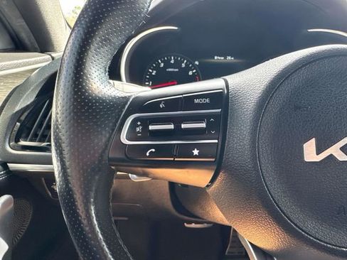 Used 2022 Kia Stinger GT2 image 27