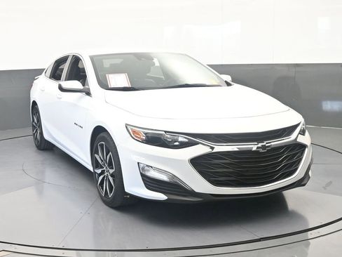 Used 2024 Chevrolet Malibu RS FWD image 9