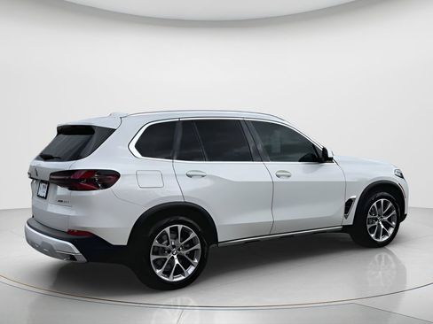New 2026 BMW X5 xDrive50e w/ Premium Package image 8