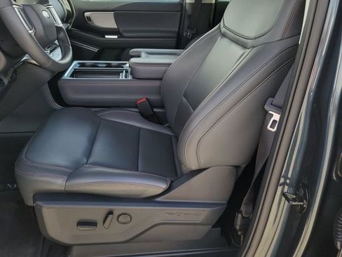 Certified 2025 Ford Expedition Max Active image 6