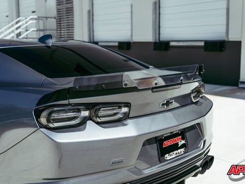 Used 2020 Chevrolet Camaro SS RWD image 39