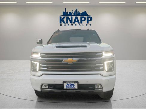 Used 2022 Chevrolet Silverado 2500 High Country w/ Technology Package image 8