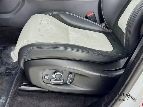 Used 2022 Land Rover Range Rover Sport SVR image 26