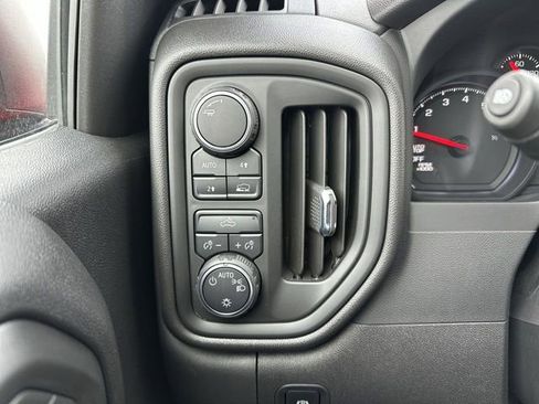 New 2025 Chevrolet Silverado 1500 Custom image 18