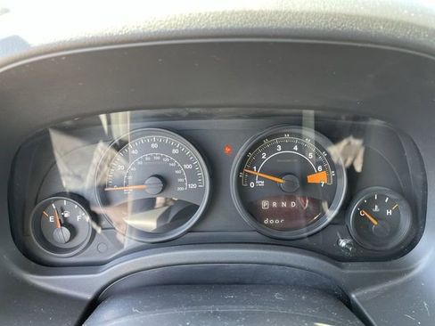 Used 2014 Jeep Patriot Latitude AWD/4WD image 15