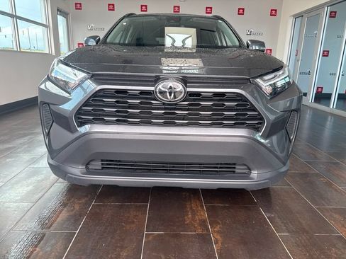 Used 2025 Toyota RAV4 XLE FWD image 2