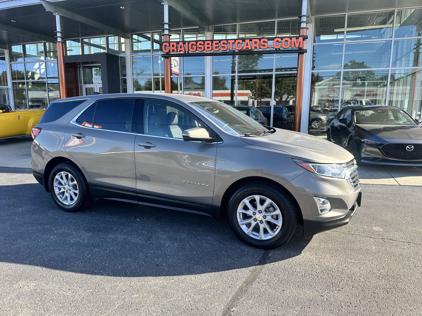 Used 2019 Chevrolet Equinox LT FWD image 1