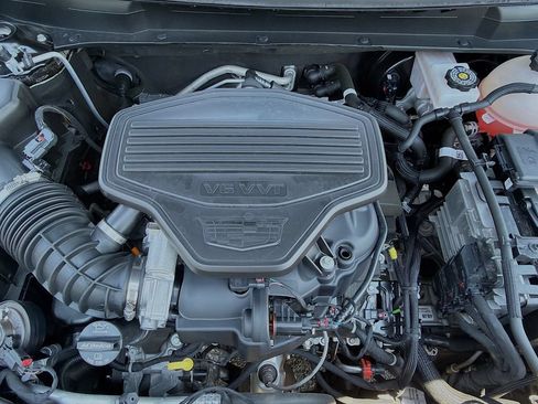 Certified 2024 Cadillac XT5 Premium Luxury w/ Technology Package FWD image 32