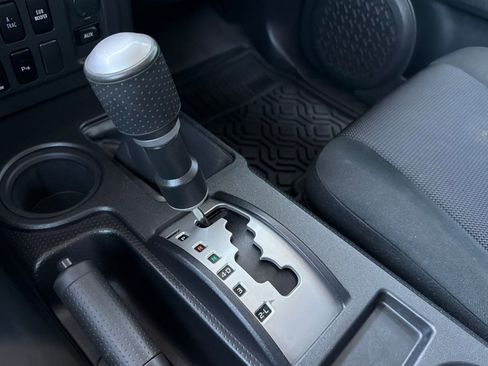 Used 2008 Toyota FJ Cruiser 4WD image 22