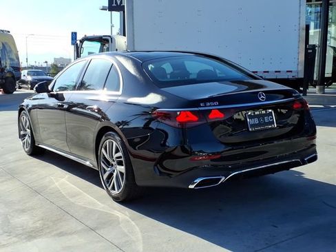 New 2026 Mercedes-Benz E 350 4MATIC Sedan image 21
