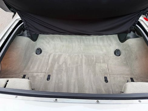 Used 2000 Chevrolet Corvette Coupe w/ Memory Pkg image 9