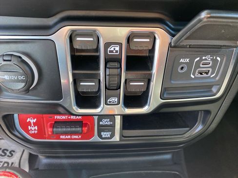 Used 2021 Jeep Wrangler Unlimited Rubicon AWD/4WD image 13