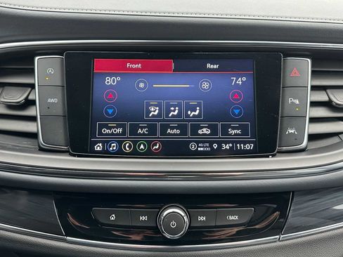 Used 2022 Buick Enclave Premium image 28