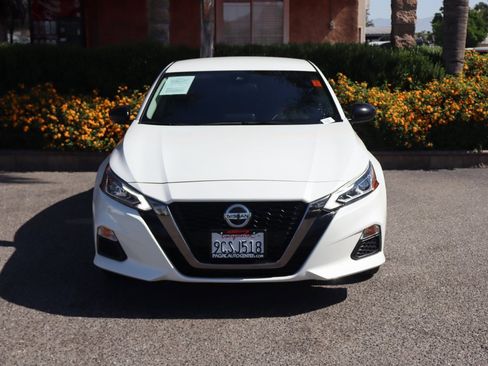 Used 2022 Nissan Altima 2.5 SR image 3