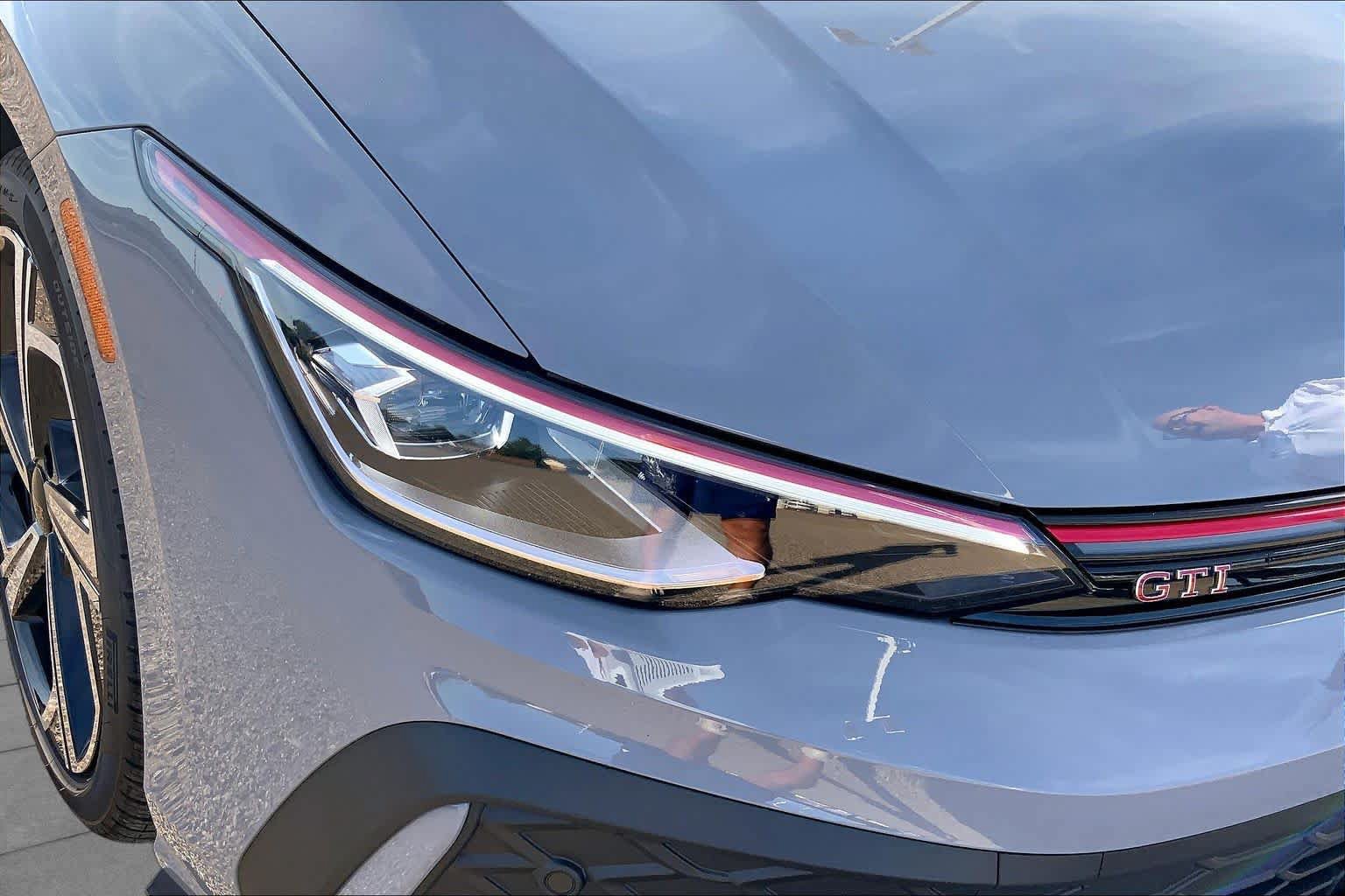 New 2026 Volkswagen GTI SE FWD image 13